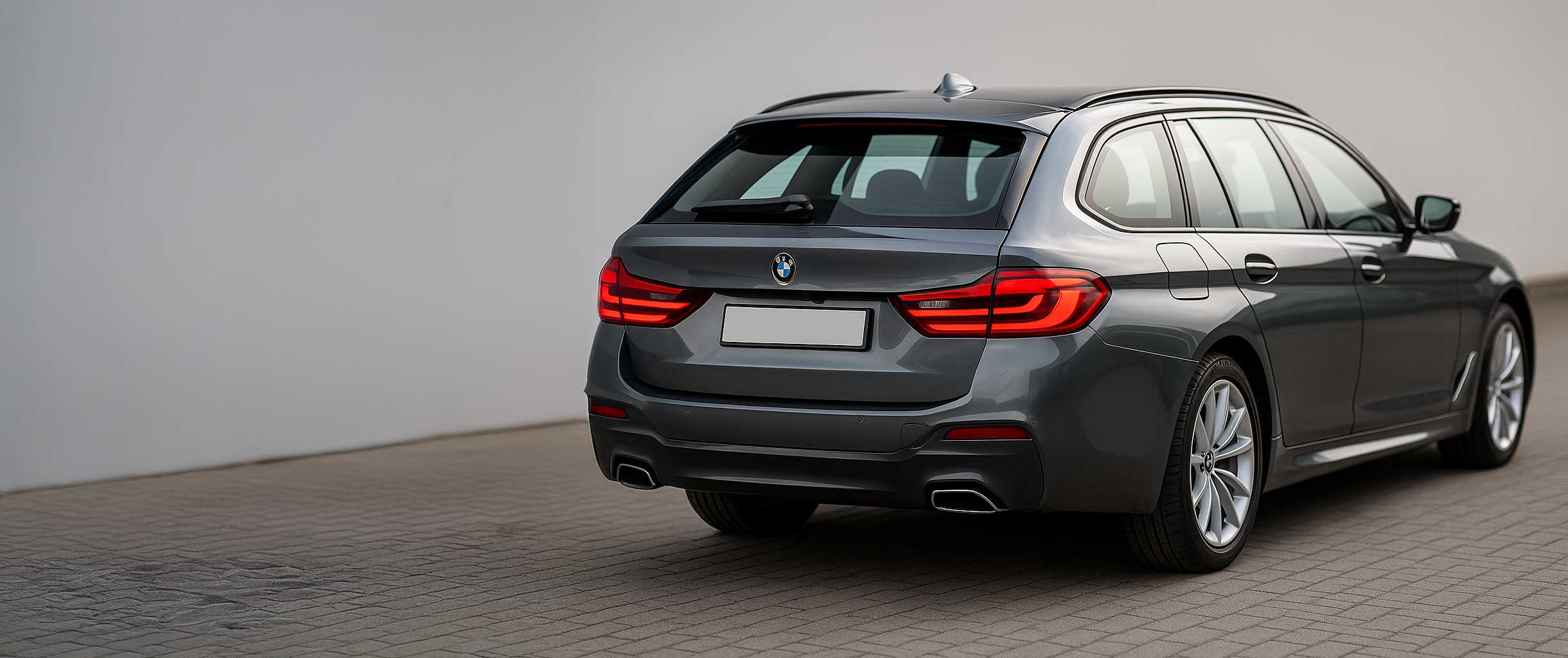 BMW 5er Touring – Fahrzeugmotiv zum Praxisfall